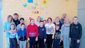 Спортивный праздник "А ну-ка, мамы!"